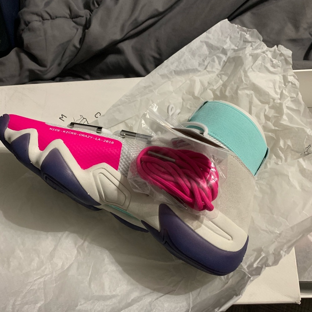 Adidas Nice Kicks - Picture 2 of 5